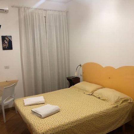 B&B Brezza Marina San Benedetto del Tronto Buitenkant foto