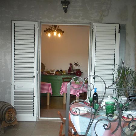 B&B Brezza Marina San Benedetto del Tronto Buitenkant foto